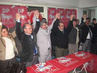 Demokrat Parti: Emirdağ'a Bir Aslan Lazım